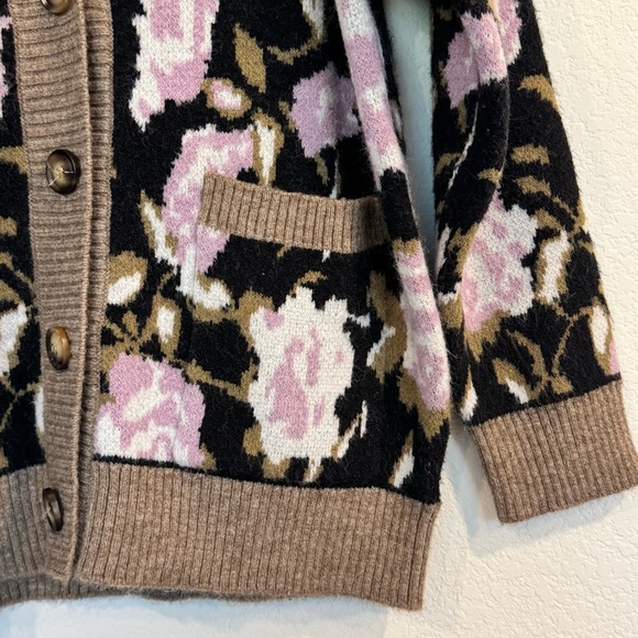 Gemma + Jane Oversize Floral Jacquard Cardigan Size Small Lavender Multi - Picture 4 of 6